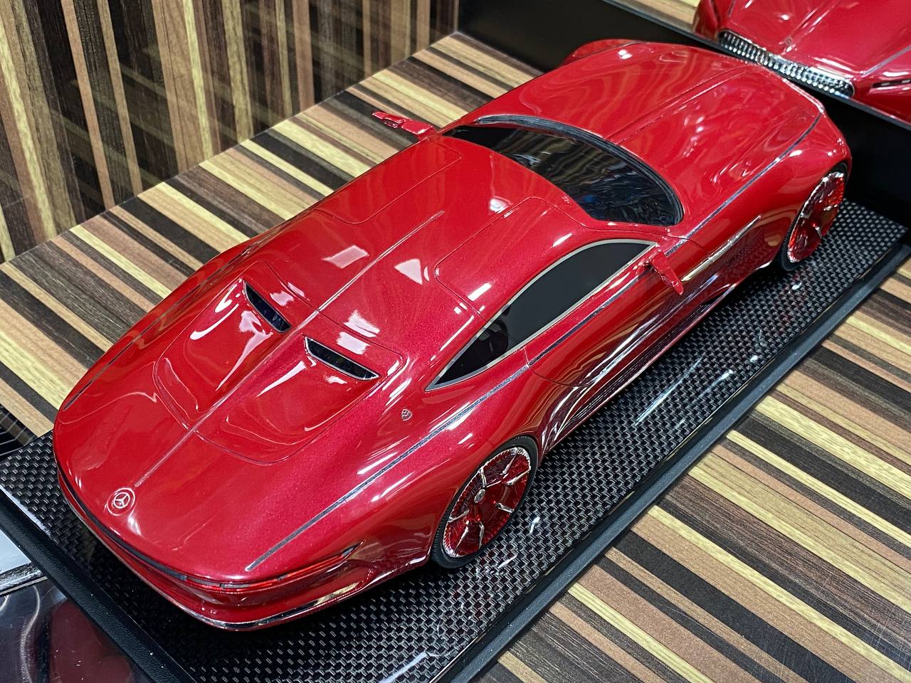 1/18 Mercedes-Maybach Vision 6 Red Model Car by Schuco