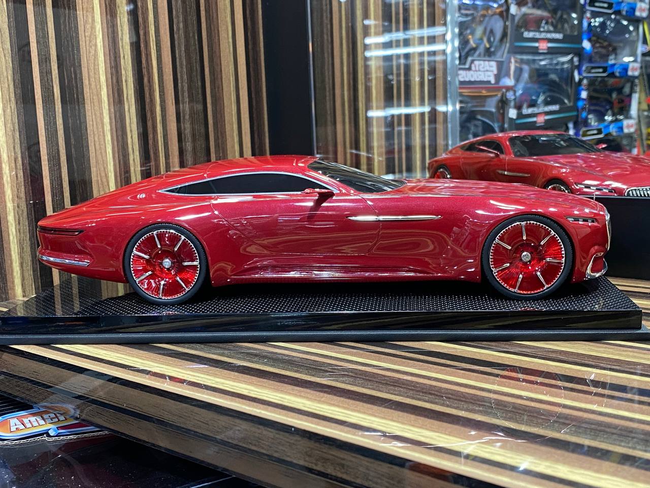 1/18 Mercedes-Maybach Vision 6 Red Model Car by Schuco