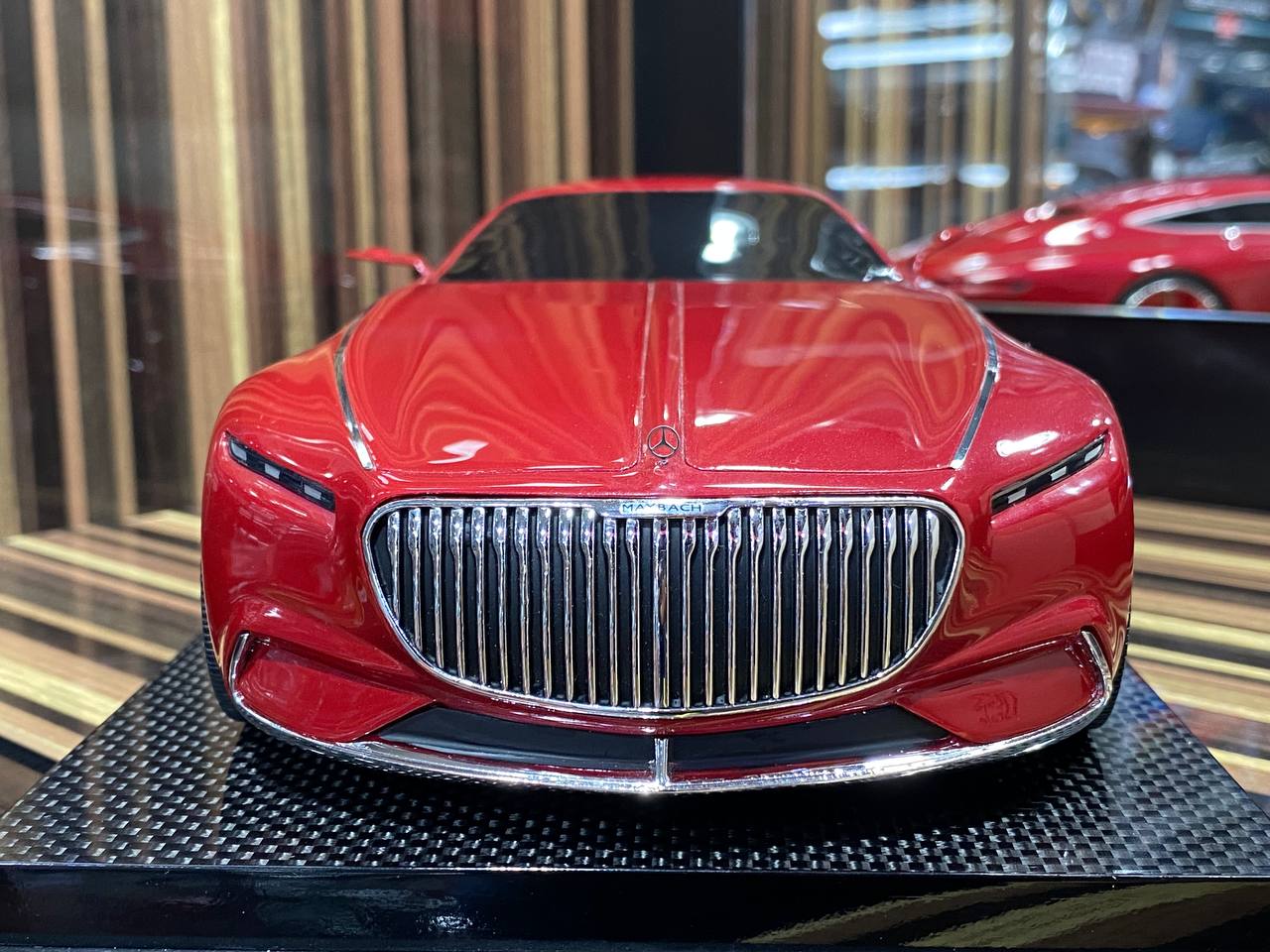 1/18 Mercedes-Maybach Vision 6 Red Model Car by Schuco