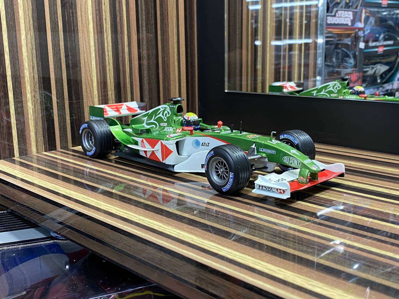 Jaguar R5 #14 Mark Webber Formula 1 Hot Wheels