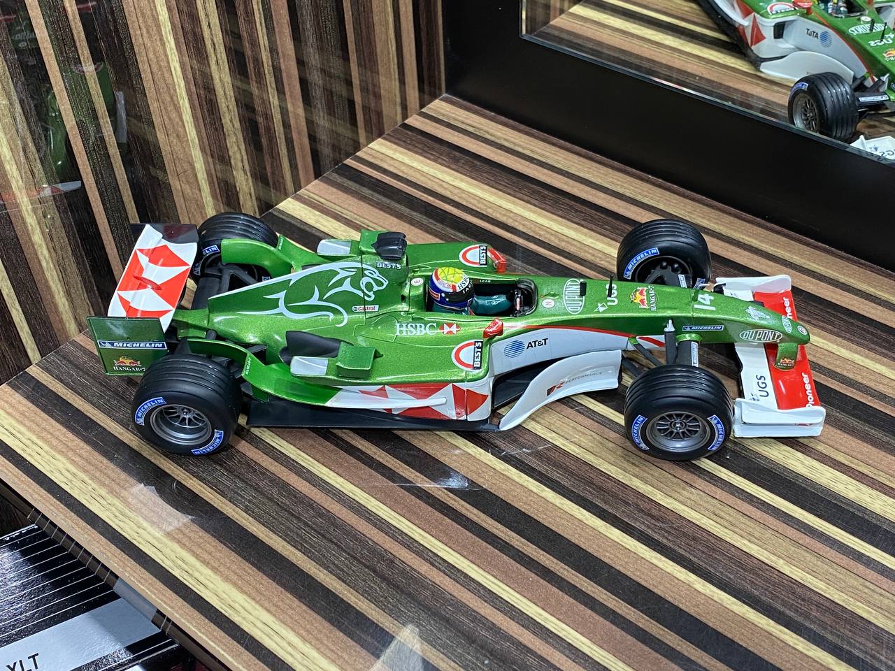 Jaguar R5 #14 Mark Webber Formula 1 Hot Wheels