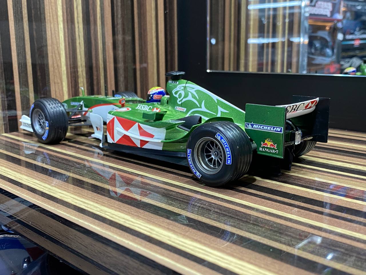 Jaguar R5 #14 Mark Webber Formula 1 Hot Wheels