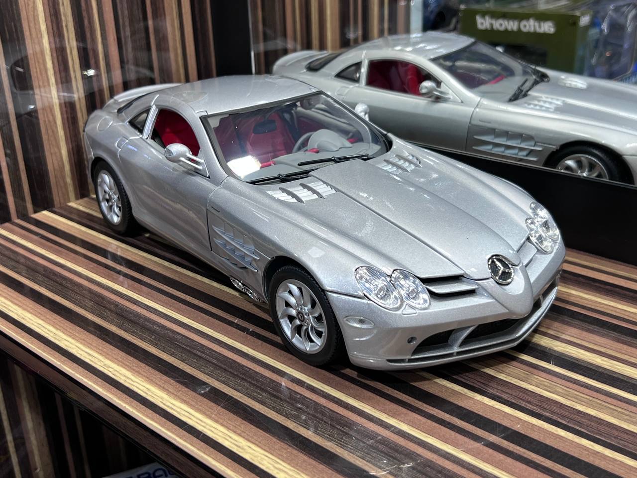 Mercedes-Benz SLR McLaren MotorMax