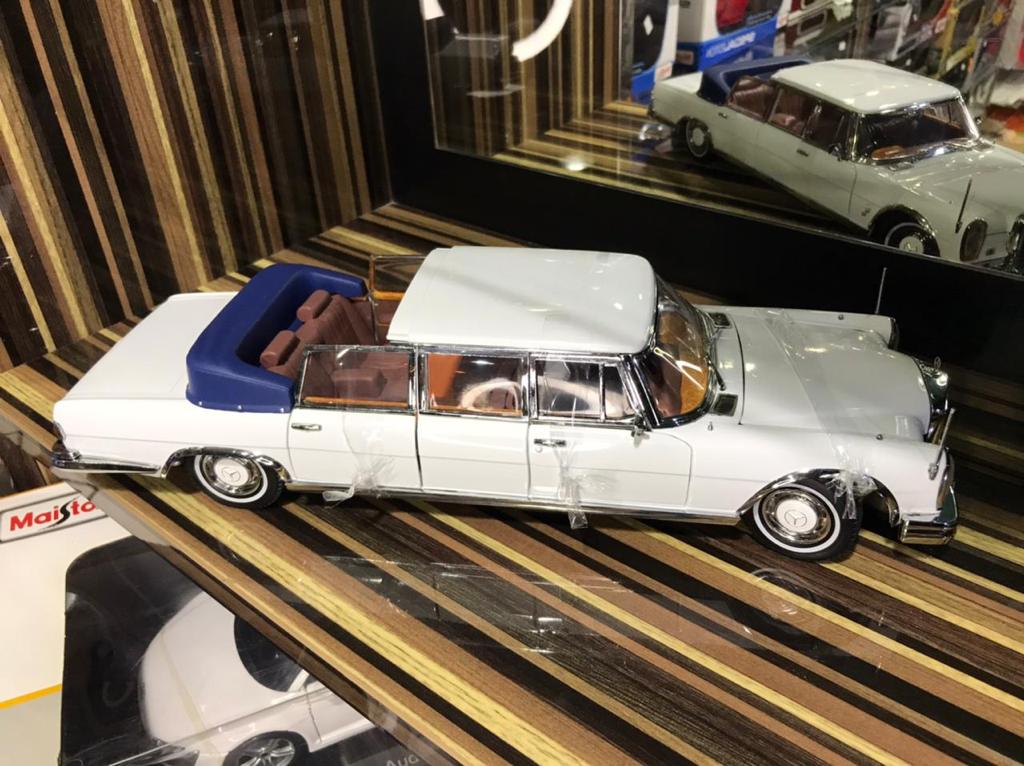 Mercedes-Benz MB600 Sun Star
