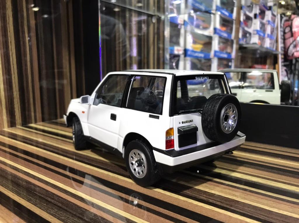 Suzuki Vitara LCD