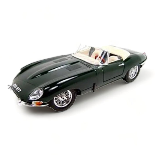 1/18 Diecast Car 1961 Jaguar E Type Convertible Green Bburago Scale Model Car