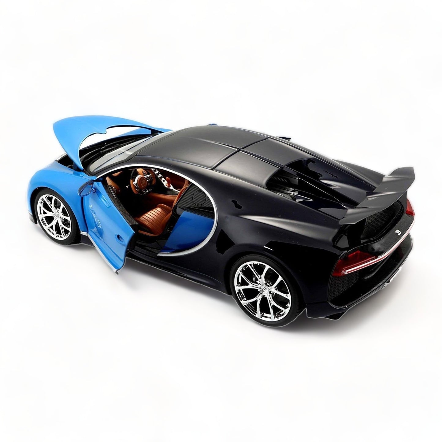 1/18 Diecast 2016 Bugatti Chiron Blue by Bburago Scale Model Car