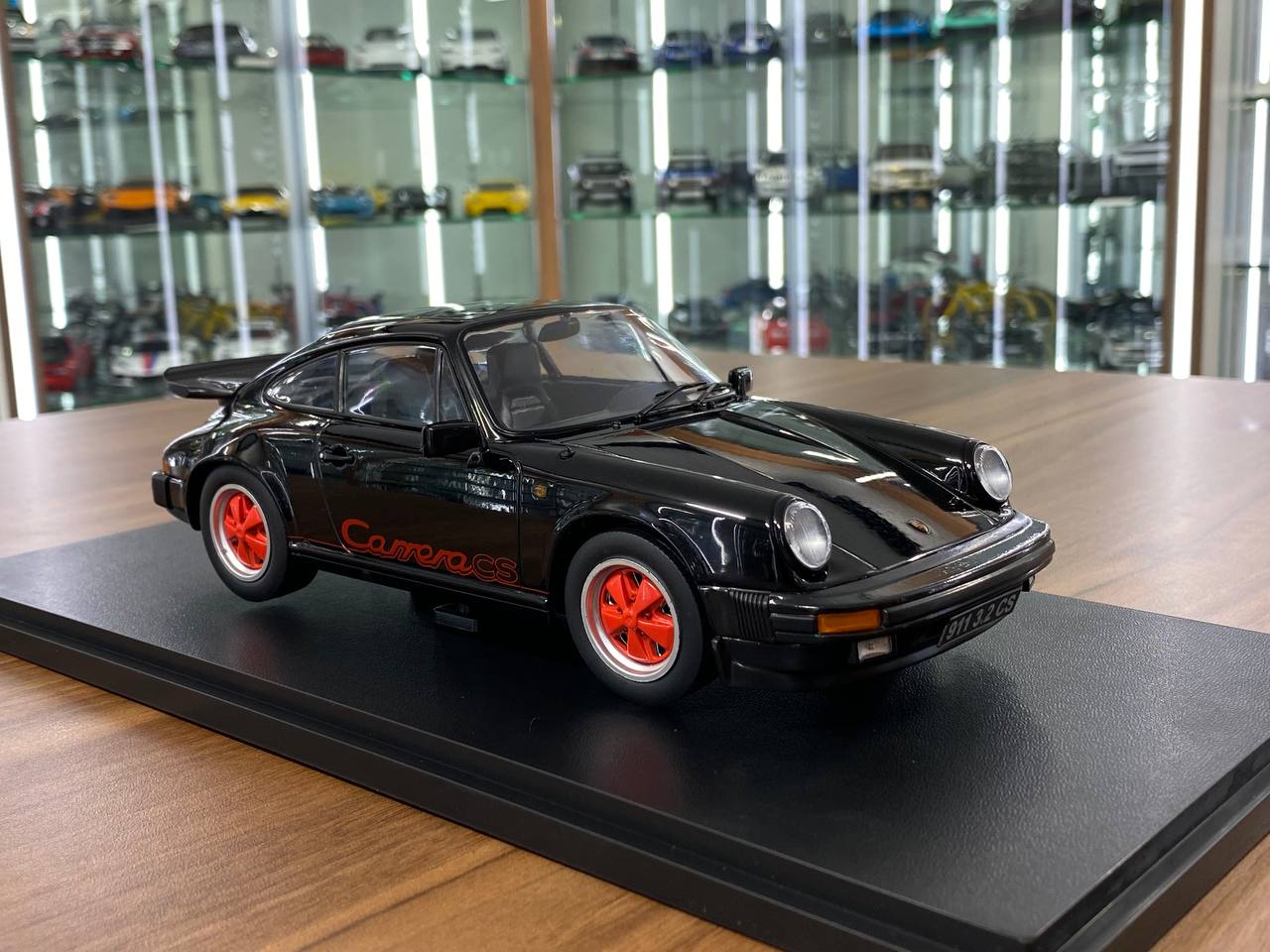 1/18 Diecast Metal Porsche Carrera CS 911 3.2 Clubsport 1989 by KK Scale