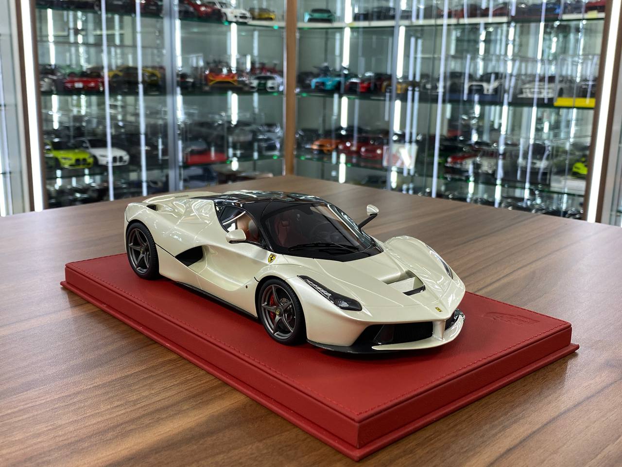 Ferrari LaFerrari 1:18 resin model in Fuji White – limited edition sealed-body collectible available in Dubai
