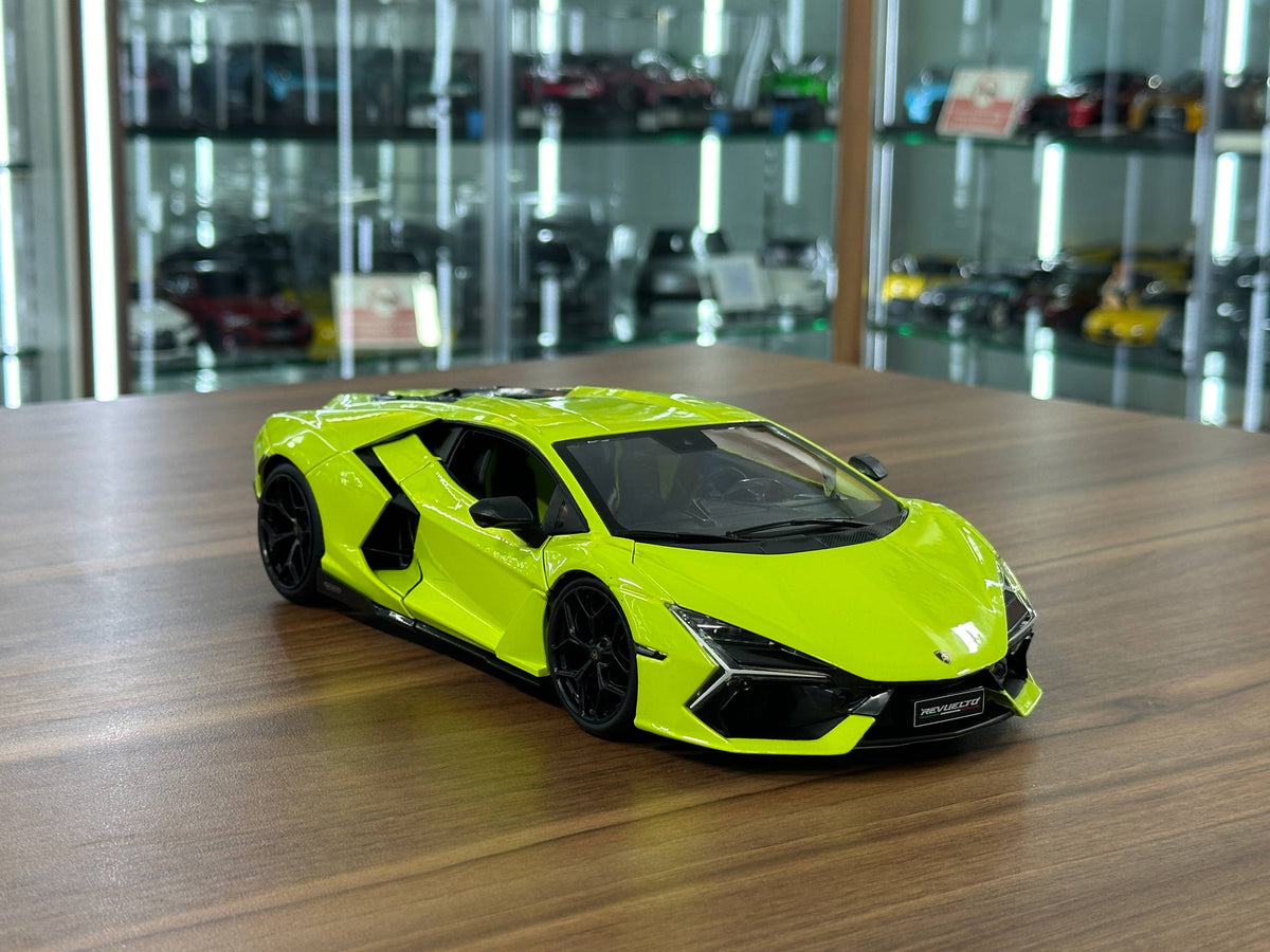 1:18 Maisto Lamborghini Revuelto Green Full Opening Diecast Scale Model