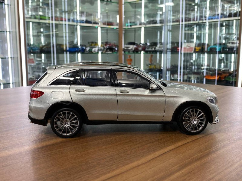 1/18 Diecast Norev Dealer Edition Mercedes-Benz GLC in iridium Silver
