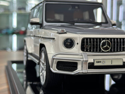  Mercedes-Benz AMG G 63 UAE Golden Jubilee Edition resin model car – Motor Helix 1:18 White Silver special number 01 of 99 Dubai edition
