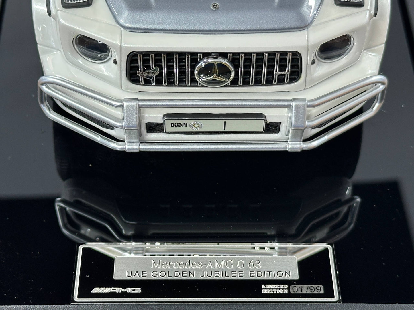  Mercedes-Benz AMG G 63 UAE Golden Jubilee Edition resin model car – Motor Helix 1:18 White Silver special number 01 of 99 Dubai edition