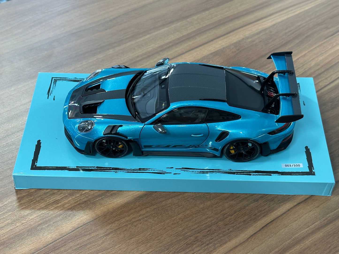 1/18 Diecast Porsche 911 GT3 RS (992, 2025) – Minichamps Dealer Edition (Ipanema Blue Metallic)