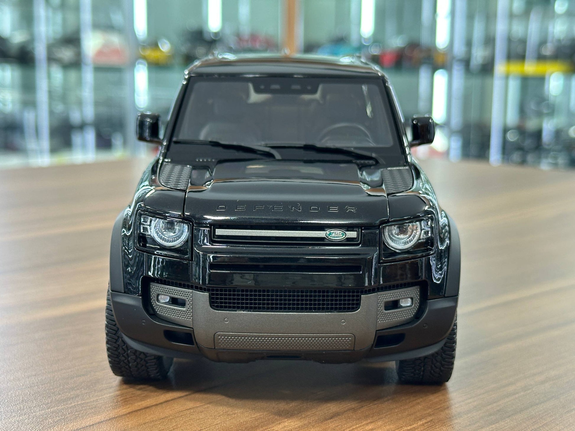 1/18 Diecast Land Rover Defender 90 (2020) – Almost Real (Santorini Black) - Dubai