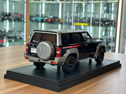 Ivy Model 1/18 Nissan Patrol Super Safari Y61 – Black, Limited Edition