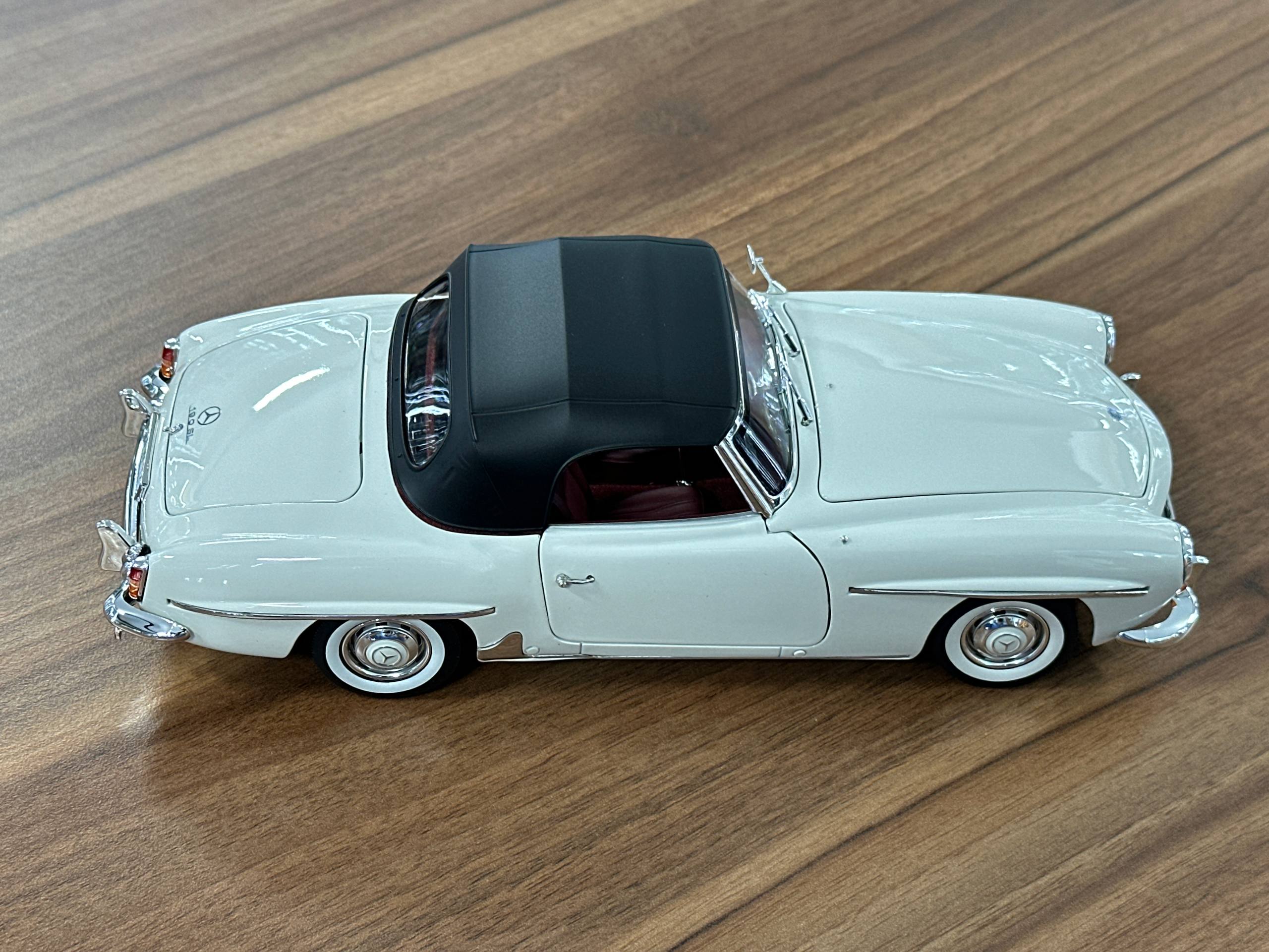 Mercedes-Benz 190 SL Cabriolet W121 – 1:18 Diecast Dealer Edition