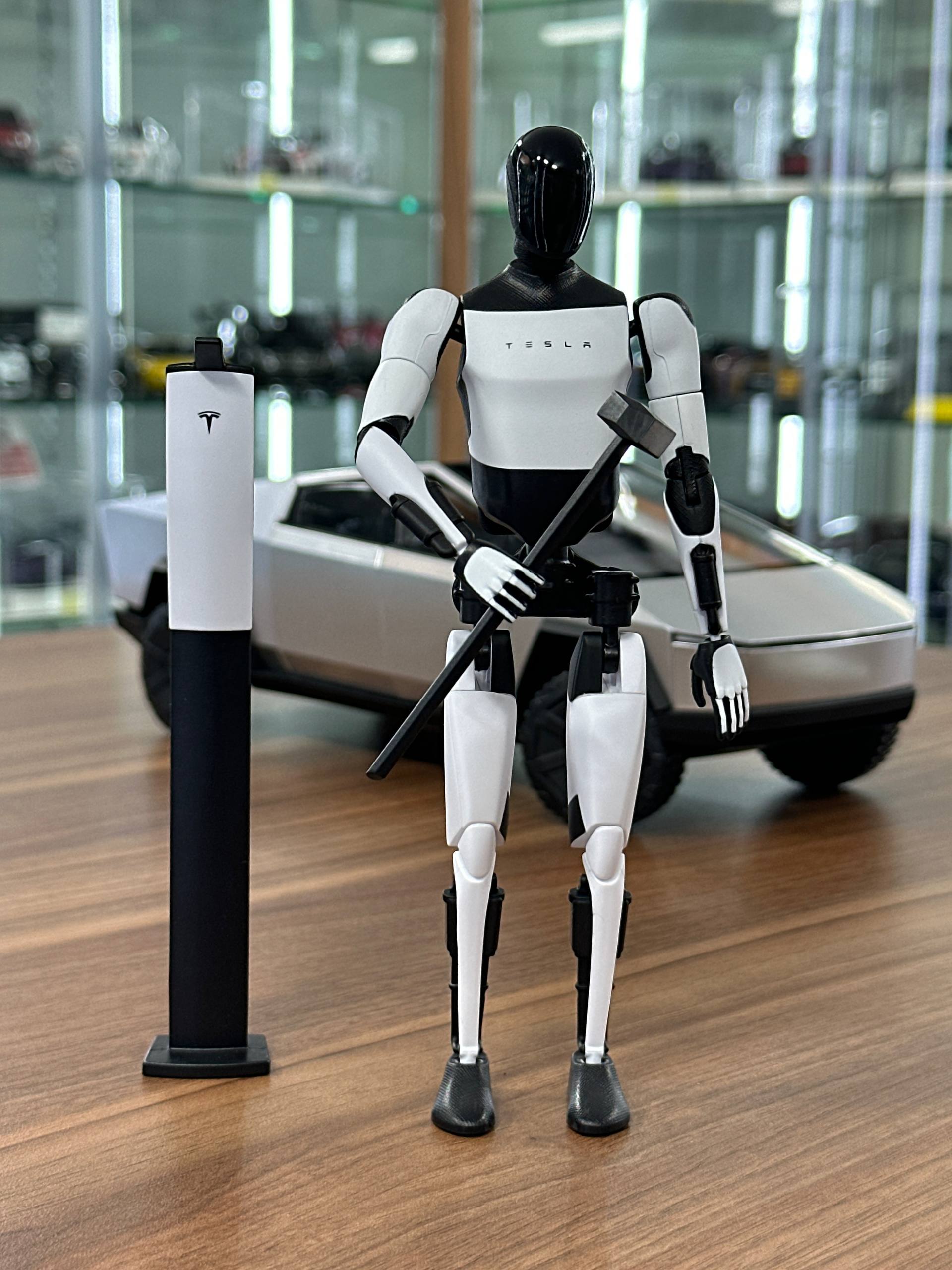 Tesla Bot Action Figure (White, 18 cm)