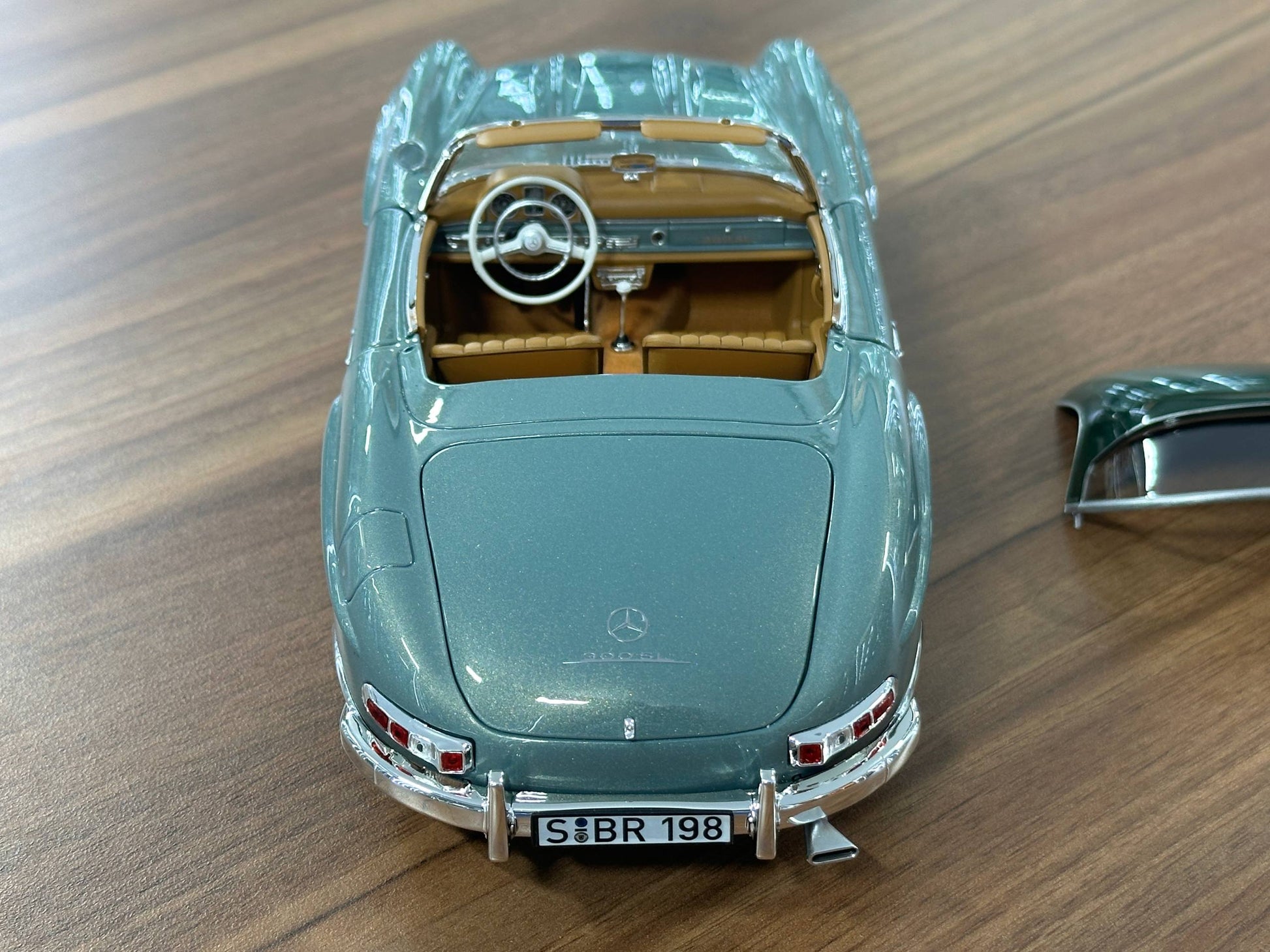 1/18 Diecast Mercedes-Benz 300 SL Roadster (W198, 1957–1963) – Norev Dealer Edition (Light Green)