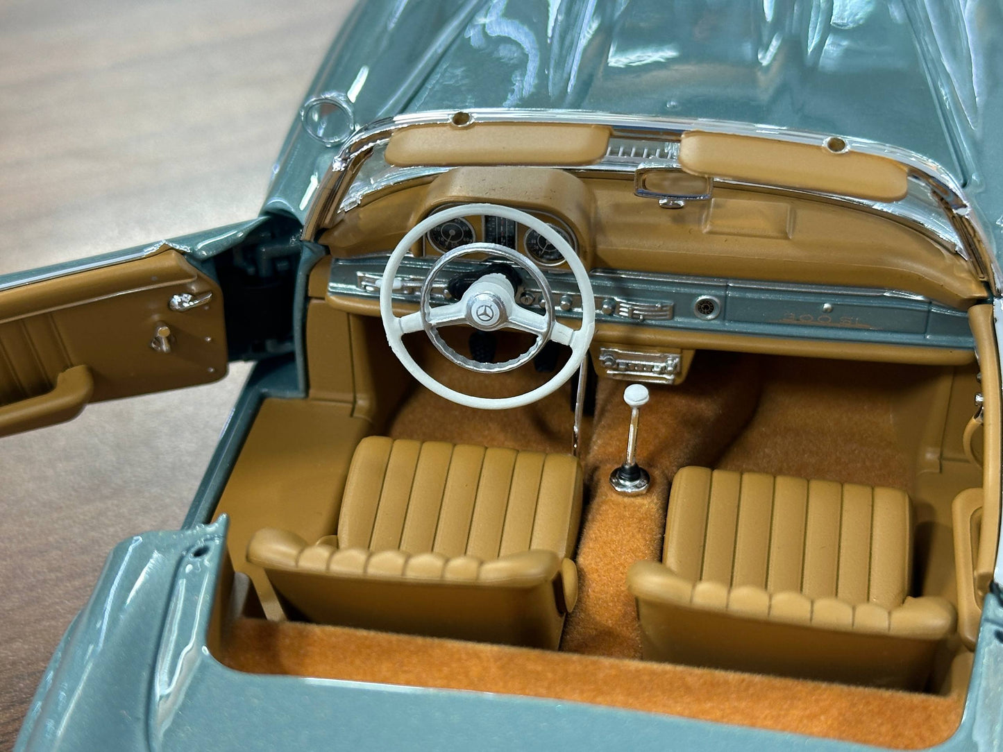 1/18 Diecast Mercedes-Benz 300 SL Roadster (W198, 1957–1963) – Norev Dealer Edition (Light Green)
