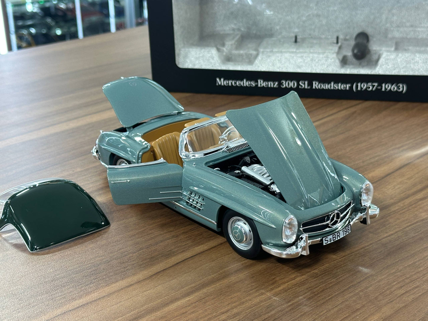 1/18 Diecast Mercedes-Benz 300 SL Roadster (W198, 1957–1963) – Norev Dealer Edition (Light Green)