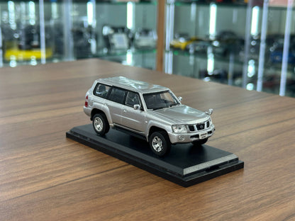 J‑Collection Nissan Patrol Y61 – Silver – 1:43 Diecast Model (without Box)
