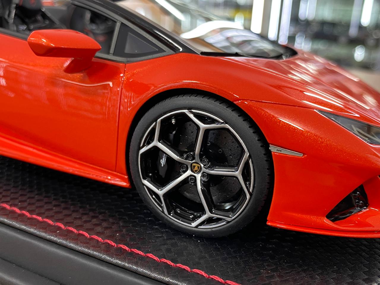 1:18 Resin Lamborghini Huracán EVO Spyder  – Arancio Xanto | MR Collection (Limited 49 pcs)
