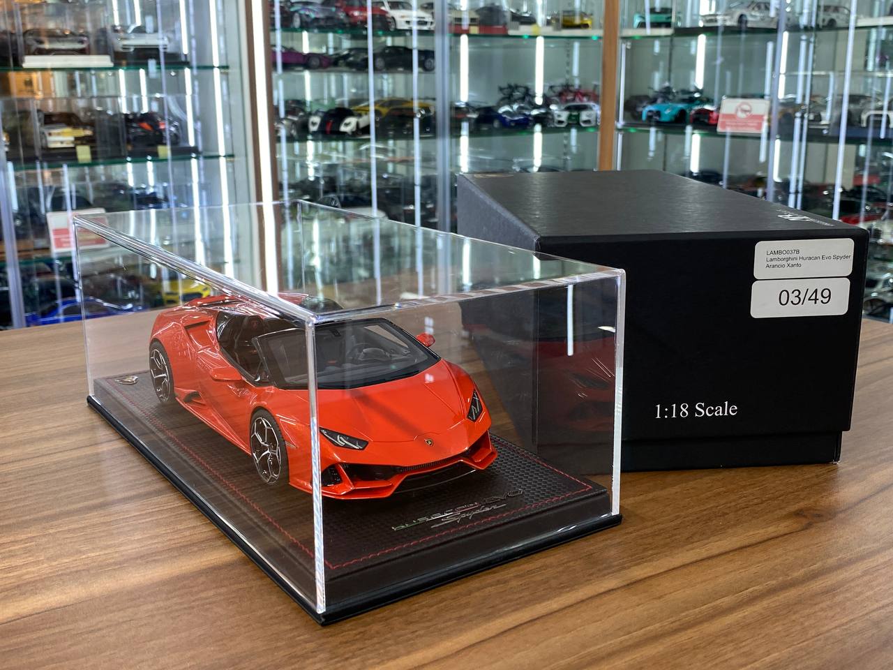 1/18 Lamborghini Huracán EVO Spyder – Arancio Xanto | MR