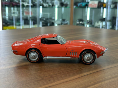 The Franklin Mint Chevrolet Corvette 1969 – Vermilion Red – 1:24 Diecast Model (Full opening)