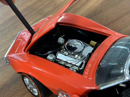 The Franklin Mint Chevrolet Corvette 1969 – Vermilion Red – 1:24 Diecast Model (Full opening)