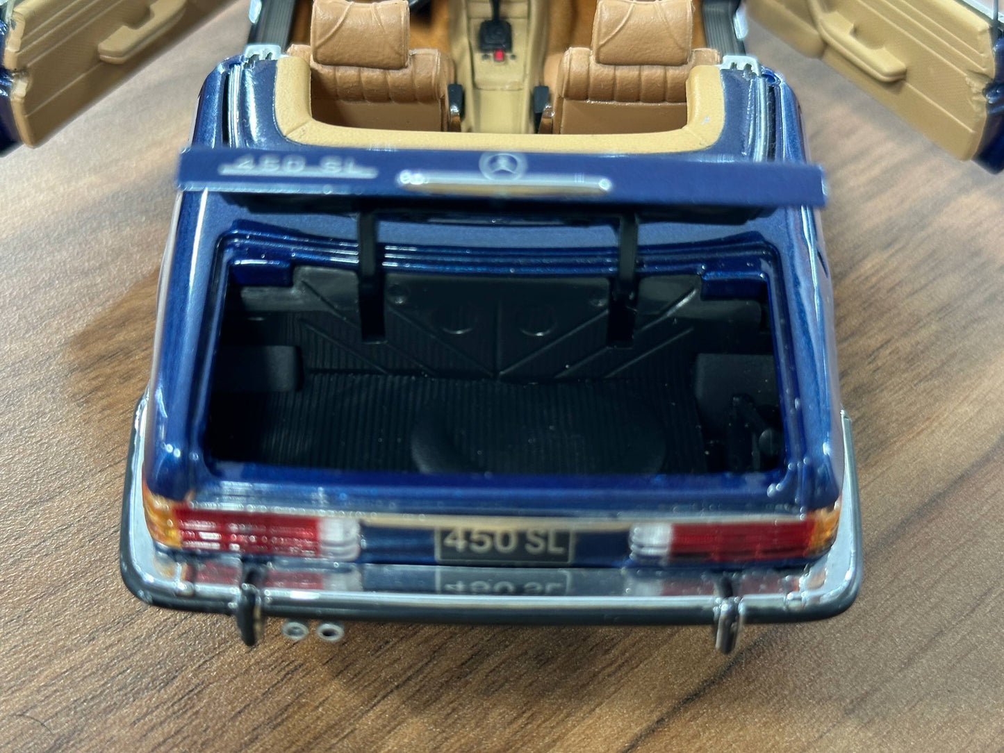 The Franklin Mint Mercedes-Benz SL 450 1973 – Blue – 1:24 Diecast Model (Full opening)