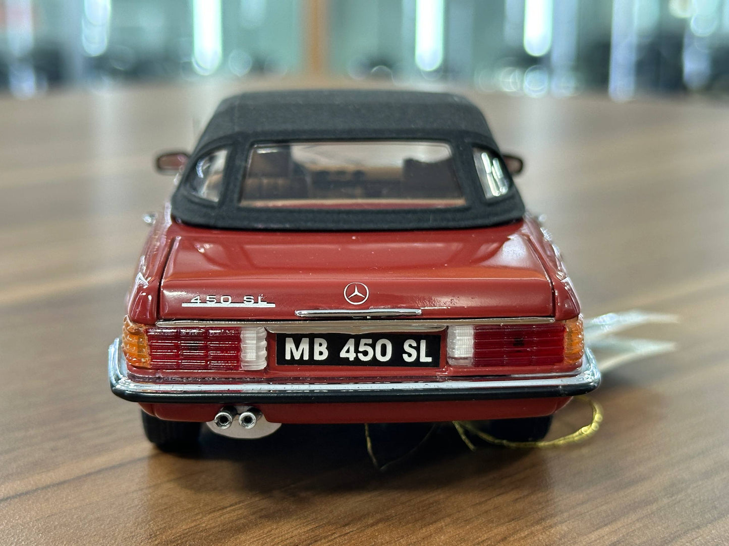 The Franklin Mint Mercedes-Benz SL 450 1973 – Brown – 1:24 Diecast Model (Full opening)