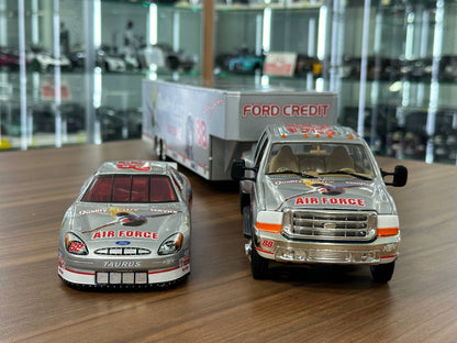 Brookfield Collectors Guild NASCAR Ford Taurus & Ford F‑350 Crew Cab 1998 – Dale Jarrett #88 US Air Force Tribute Stock Car & Trailer – 1:24 Diecast Model (Full Opening, Limited Edition)