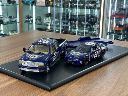 Brookfield Collectors Guild NASCAR Ford Taurus & Ford F‑350 Crew Cab 1998 – Racing Livery Crew Cab & Trailer #2 – 1:24 Diecast Model (Full Opening, Limited Edition)