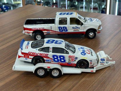 Brookfield Collectors Guild NASCAR Ford Taurus & Ford F‑350 Crew Cab 1998 – Racing Livery Crew Cab & Trailer #88 – 1:24 Diecast Model (Full Opening, Limited Edition)