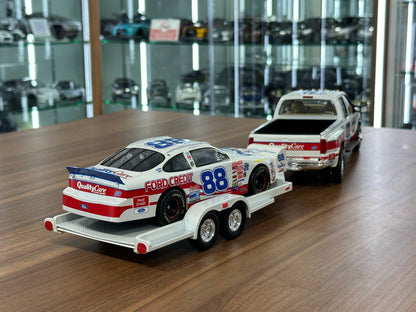 Brookfield Collectors Guild NASCAR Ford Taurus & Ford F‑350 Crew Cab 1998 – Racing Livery Crew Cab & Trailer #88 – 1:24 Diecast Model (Full Opening, Limited Edition)