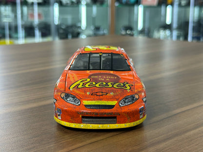 Nascar Chevrolet Monte Carlo 2004 – Kevin Harvick, #21 Reese/Las Vegas Win/Raced Version – N/A Diecast Model