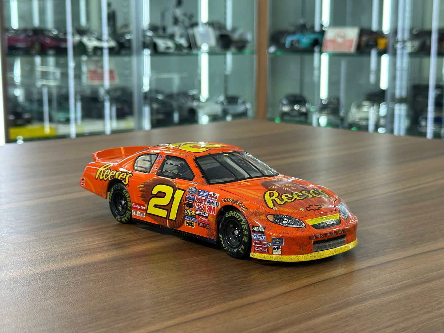 Nascar Chevrolet Monte Carlo 2004 – Kevin Harvick, #21 Reese/Las Vegas Win/Raced Version – N/A Diecast Model