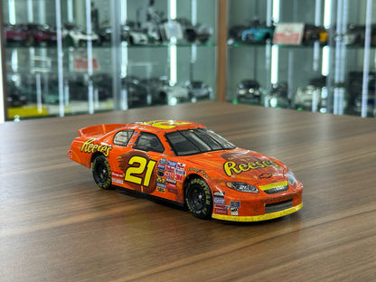 Nascar Chevrolet Monte Carlo 2004 – Kevin Harvick, #21 Reese/Las Vegas Win/Raced Version – N/A Diecast Model