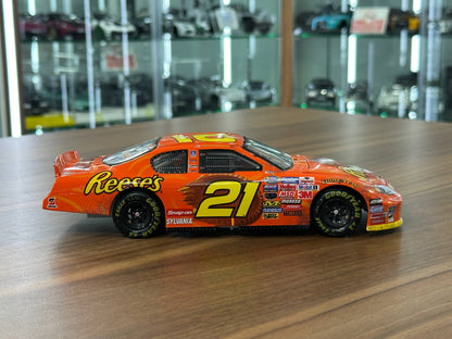 Nascar Chevrolet Monte Carlo 2004 – Kevin Harvick, #21 Reese/Las Vegas Win/Raced Version – N/A Diecast Model