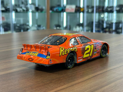 Nascar Chevrolet Monte Carlo 2004 – Kevin Harvick, #21 Reese/Las Vegas Win/Raced Version – N/A Diecast Model