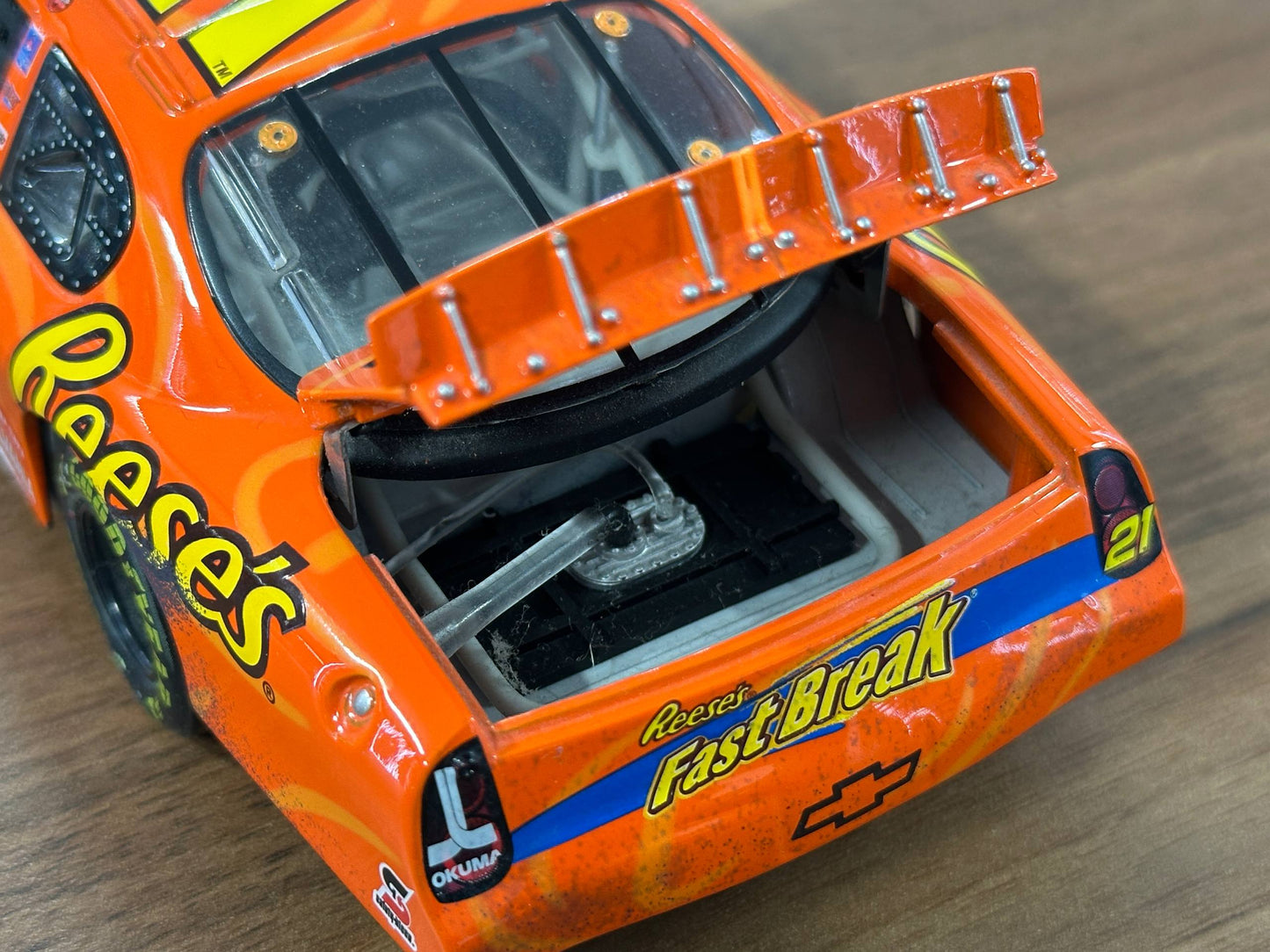 Nascar Chevrolet Monte Carlo 2004 – Kevin Harvick, #21 Reese/Las Vegas Win/Raced Version – N/A Diecast Model