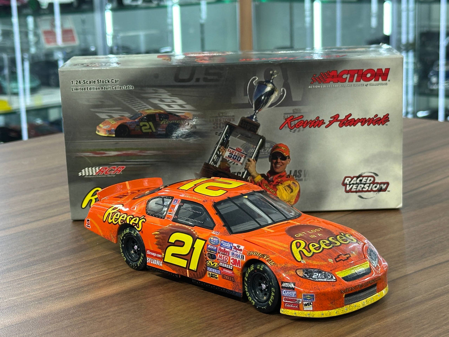 Nascar Chevrolet Monte Carlo 2004 – Kevin Harvick, #21 Reese/Las Vegas Win/Raced Version – N/A Diecast Model