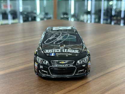 Action Racing Collectables NASCAR Chevrolet SS 2017 – Dale Earnhardt Jr #88 Nationwide Justice League – Silver – 1:24 Diecast Model (Full Opening, Limited Edition)