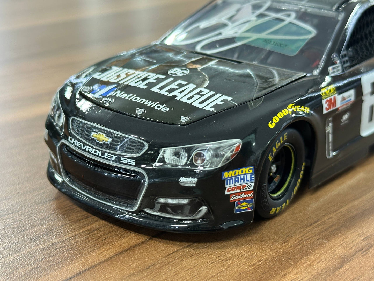 Action Racing Collectables NASCAR Chevrolet SS 2017 – Dale Earnhardt Jr #88 Nationwide Justice League – Silver – 1:24 Diecast Model (Full Opening, Limited Edition)