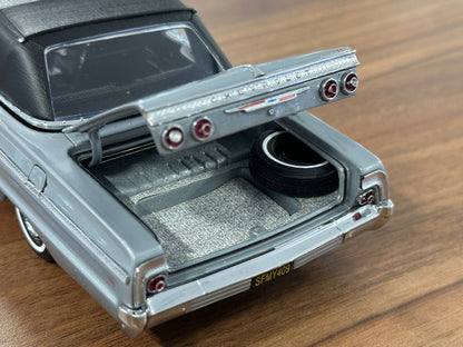 Chevrolet Impala 1964 1:24 Diecast – Silver – West Coast Precision Limited Edition