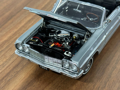 Chevrolet Impala 1964 1:24 Diecast – Silver – West Coast Precision Limited Edition