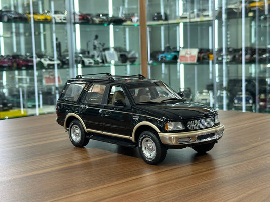 UT Models Ford Expedition Eddie Bauer 1997 – Black – 1:18 Diecast Model (Full Opening, Limited Edition)