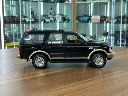 UT Models Ford Expedition Eddie Bauer 1997 – Black – 1:18 Diecast Model (Full Opening, Limited Edition)