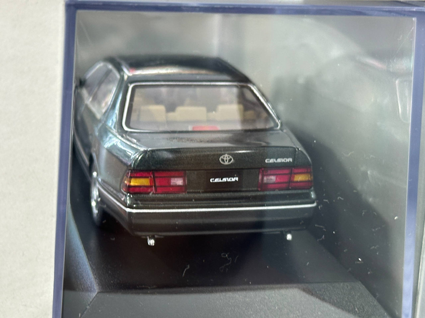 1:43 Diecast Model Kyosho Nissan Celsior (UCF21) P.I.O Tuning – Dark Green Mica